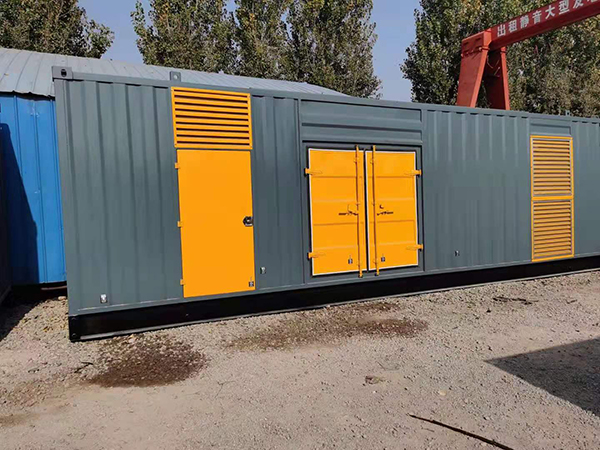 阿克苏300kw 柴油发电机组用多大的空气开关？